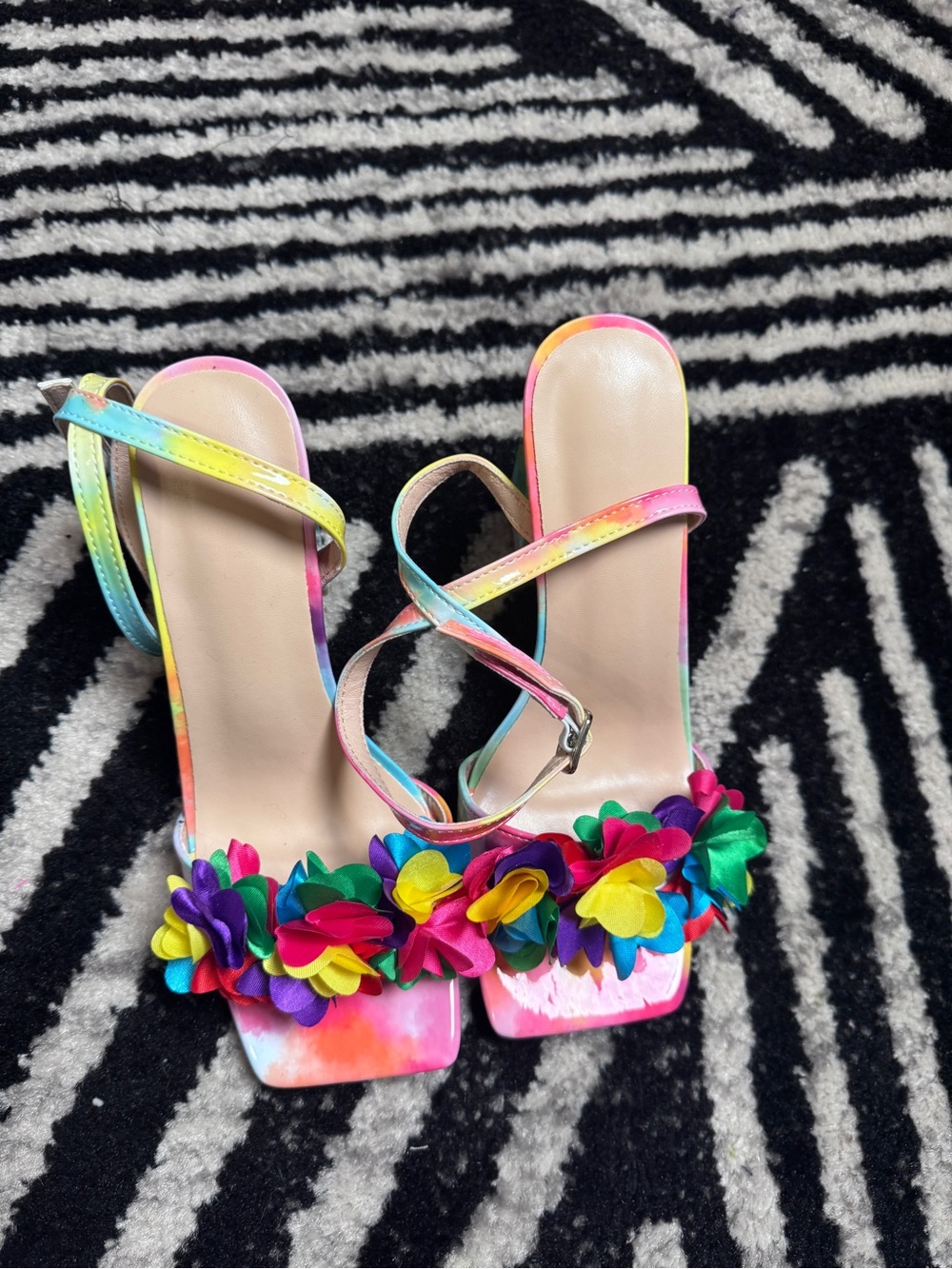 Colorful Floral Strap Women's Heeled Sandals - Multicolor